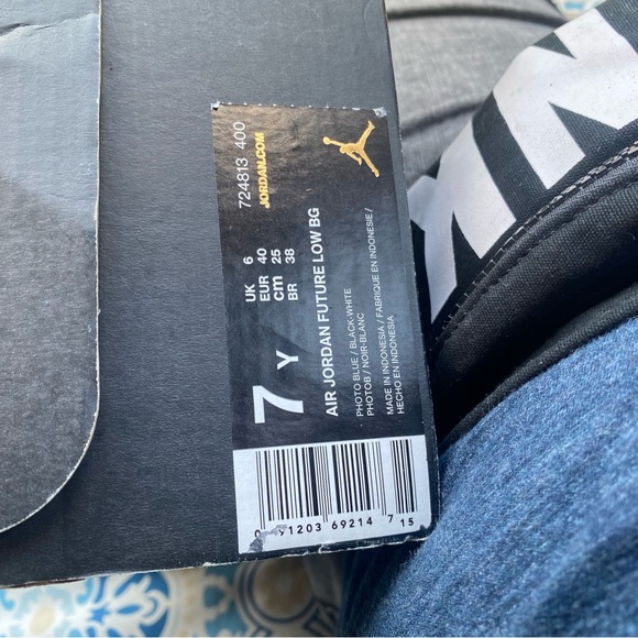 Jordan future size 7y - Picture 5 of 7